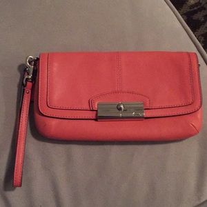 Coach clutch pink